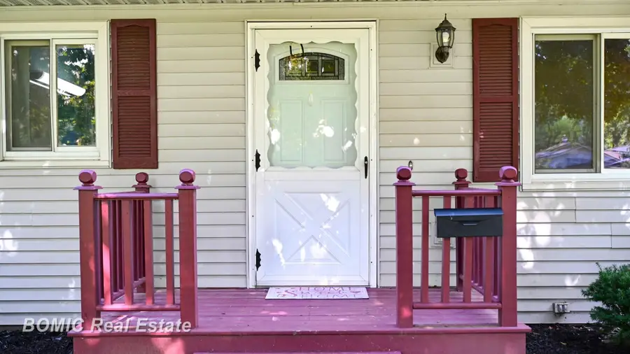 2450 Yellowstone ST, Saginaw, MI 48603 - #2