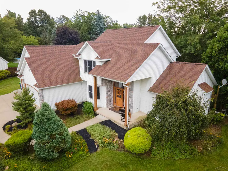 12837 Whisper Ridge DR, Freeland, MI 48623 - #2