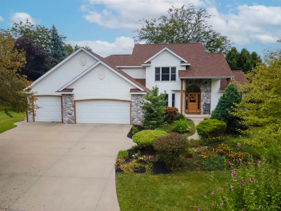 12837 Whisper Ridge DR, Freeland, MI 48623 - #3