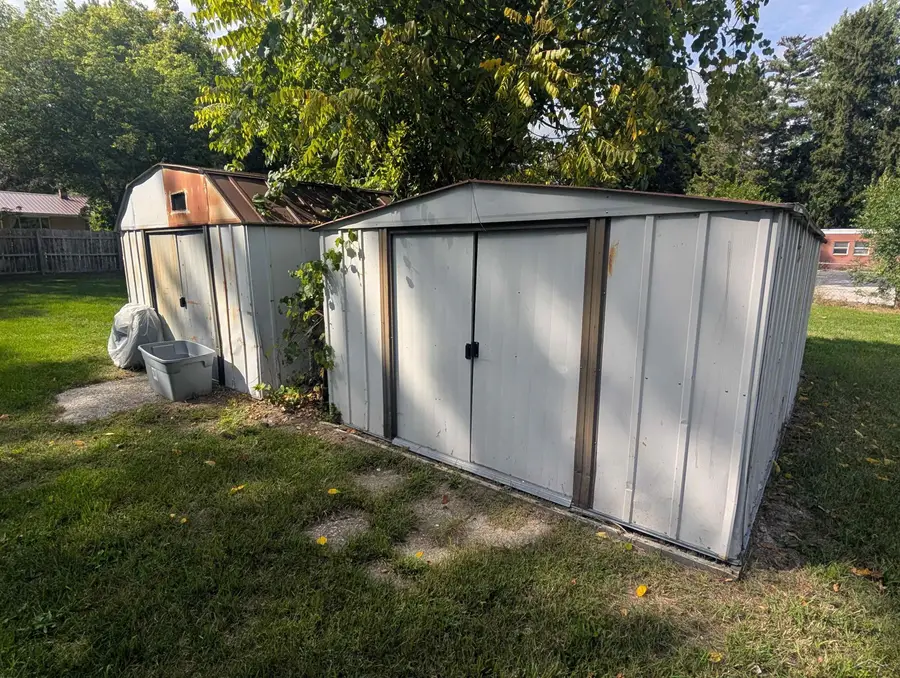 1570 Schust RD, Saginaw, MI 48604 - #3