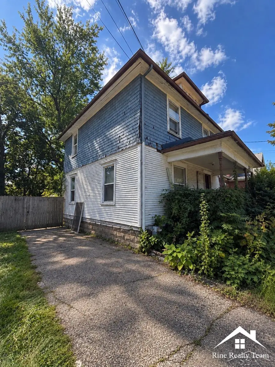 315 W Morrell ST, Jackson, MI 49203 - #2