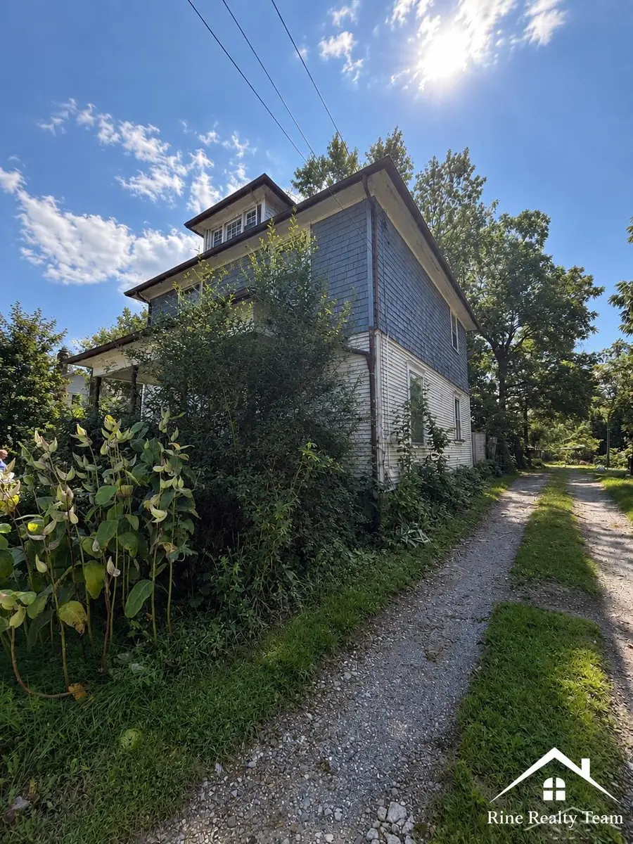 315 W Morrell ST, Jackson, MI 49203 - #3