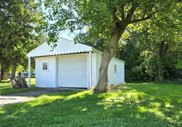 3715 Shattuck RD, Saginaw, MI 48603