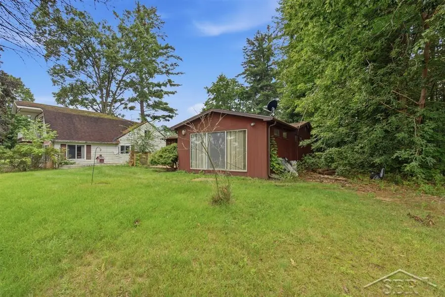 3964 N West River RD, Sanford, MI 48657 - #3