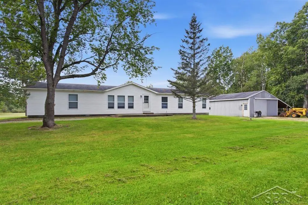 4849 N Skenes RD, Sanford, MI 48657 - #1