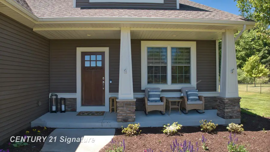 2083 N Harvest CIR, Midland, MI 48642 - #2