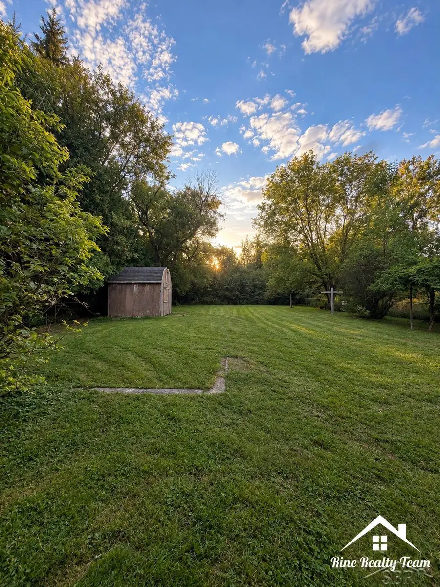 3435 N Center RD, Flint, MI 48506 - #2