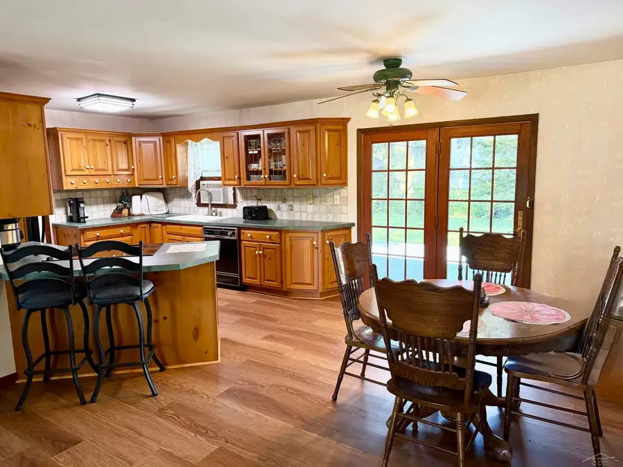 5310 Heritage DR, Saginaw, MI 48603 - #3