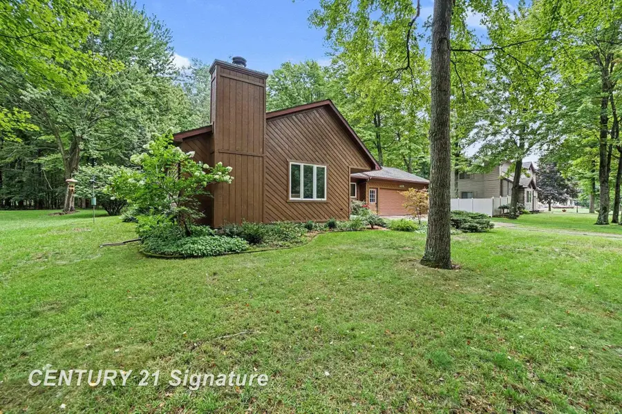 4431 S Airport RD, Bridgeport, MI 48722 - #2