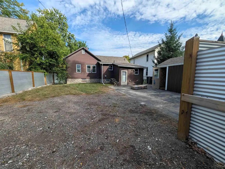 319 N Madison AVE, Bay City, MI 48708 - #2
