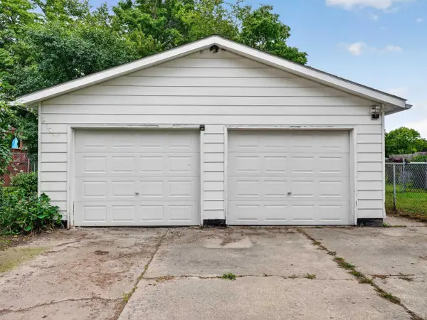 412 Longview ST, Midland, MI 48642