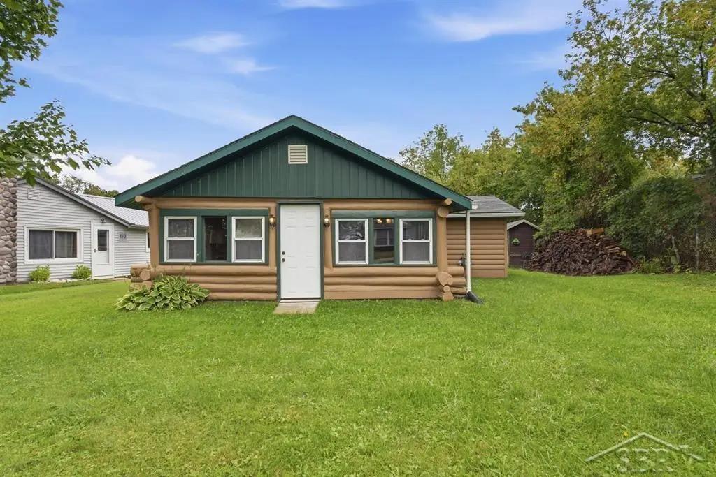 108 Cass ST, Houghton Lake, MI 48629 - #1