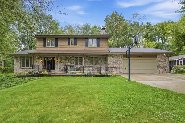 4501 Forestview DR, Midland, MI 48642