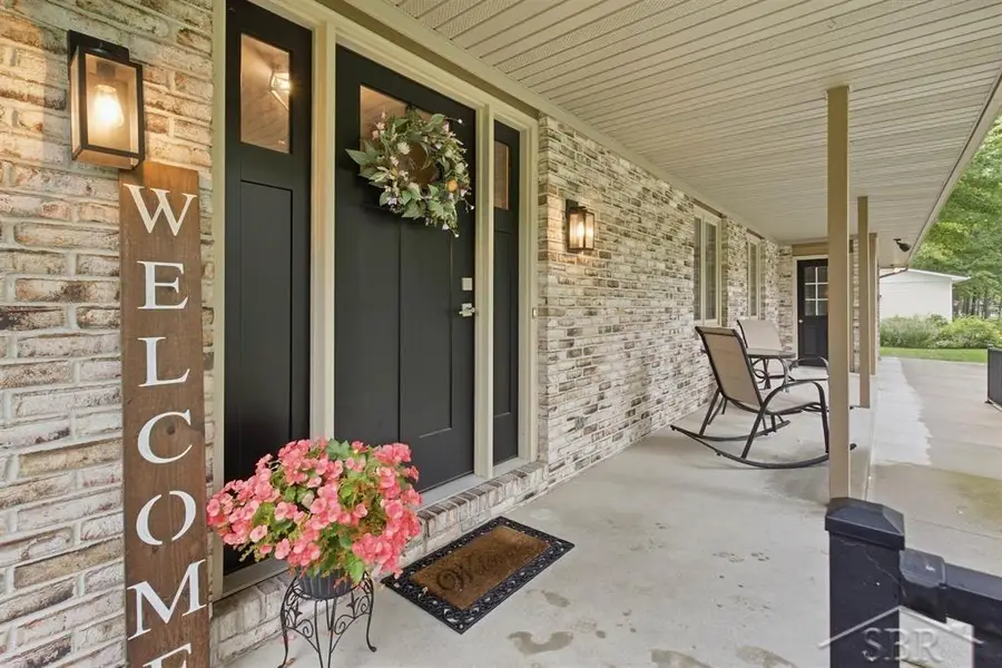 4501 Forestview DR, Midland, MI 48642 - #3