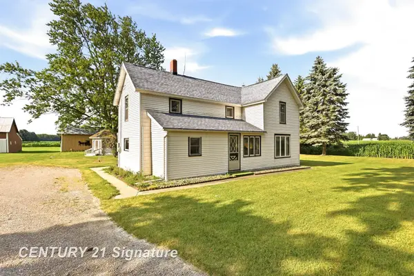 22335 Ederer RD, Merrill, MI 48637