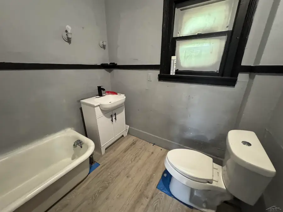 507 S 14th ST, Saginaw, MI 48601 - #3