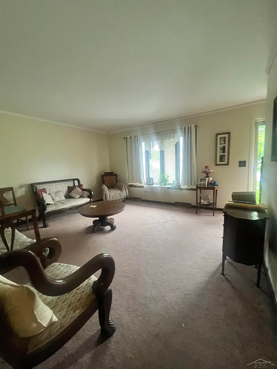 817 Piper DR, Saginaw, MI 48604 - #2