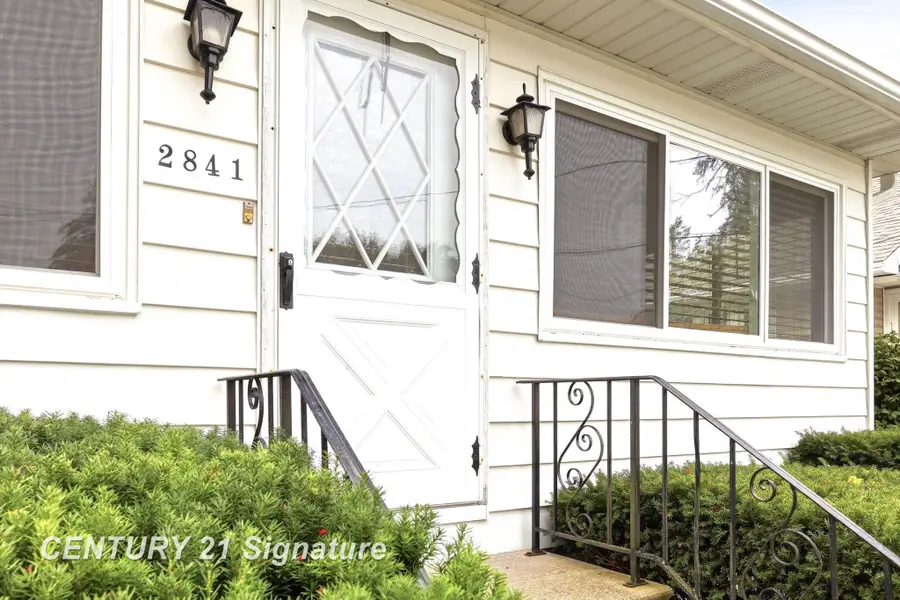 2841 Cooper AVE, Saginaw, MI 48602 - #2