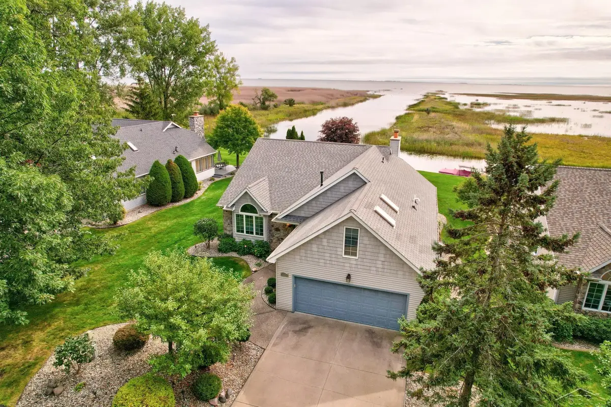 1100 Cove CT, Whitney, MI 48703 - #1