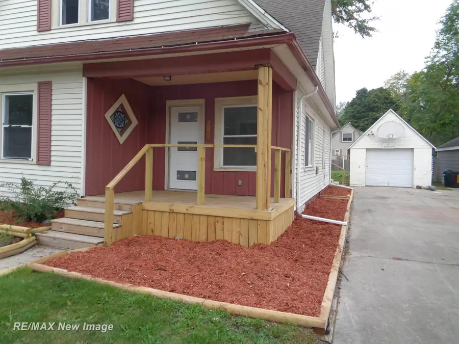 2024 Vermont ST, Saginaw, MI 48602 - #2