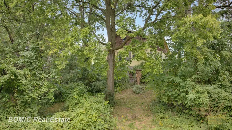 4338 Williamson RD, Saginaw, MI 48601 - #2