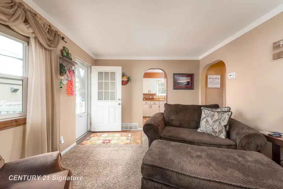 418 S Jennings ST, Pinconning, MI 48650 - #3