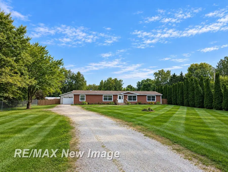 3880 E Curtis RD, Bridgeport, MI 48415 - #2