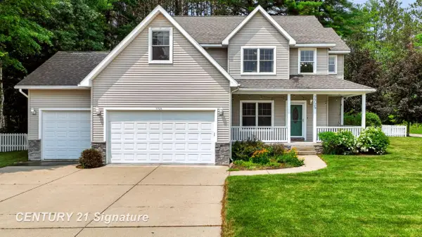 7725 Mammoth Pines LN, Midland, MI 48642
