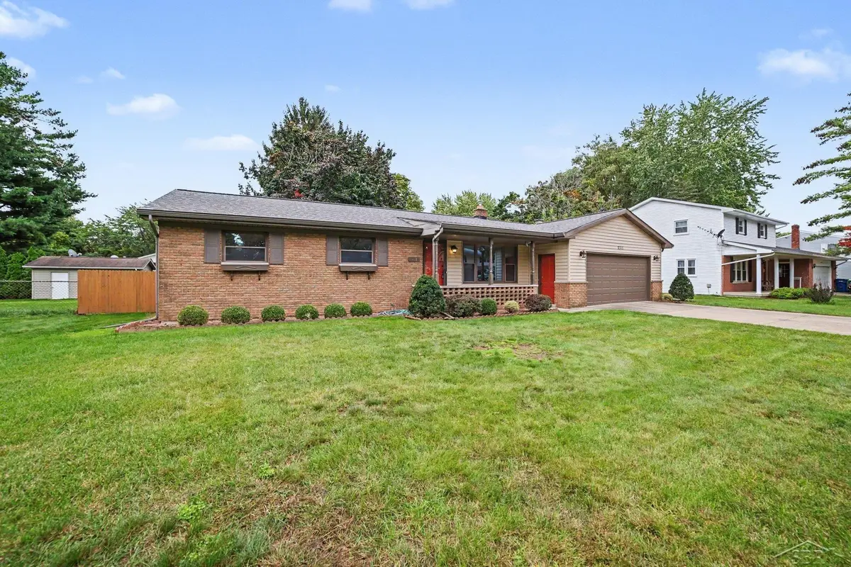 5311 Heritage DR, Saginaw, MI 48603 - #1