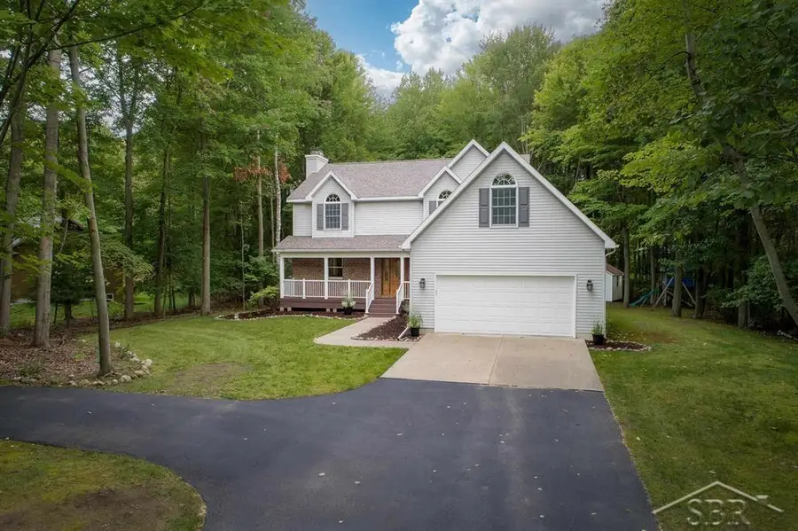 3887 E Tupelo DR, Midland, MI 48642 - #2