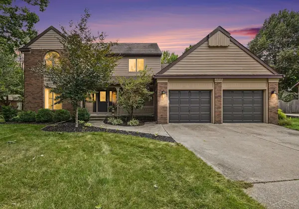 6102 Oak Meadows CT, Midland, MI 48640