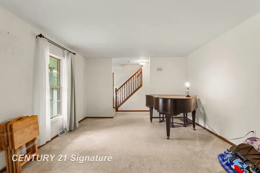 4171 N Thomas RD, Freeland, MI 48623 - #3