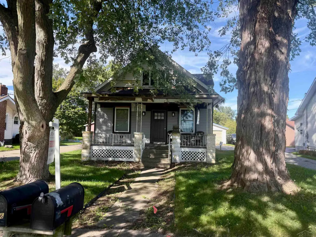 8916 Van Cleve RD, Vassar, MI 48768 - #1