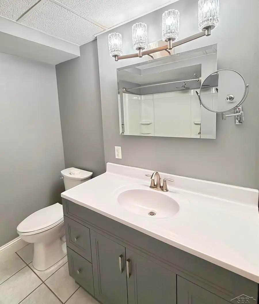 5975 W Michigan AVE, Saginaw, MI 48638 - #3