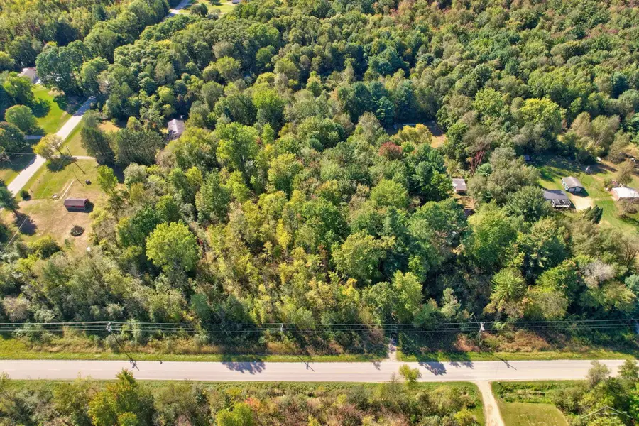 4910 Caine RD, Vassar, MI 48768 - #2