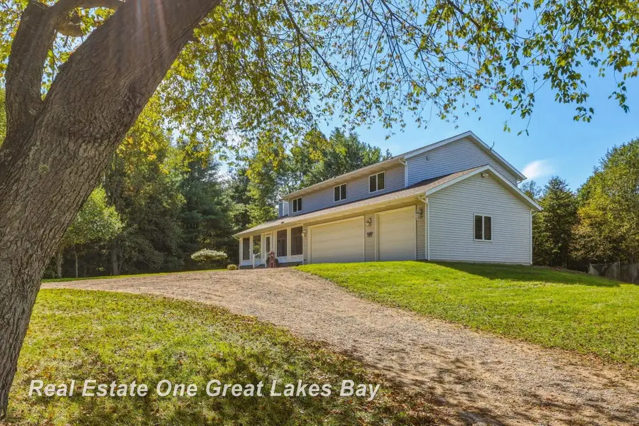 4364 Sheridan RD, Vassar, MI 48768 - #2