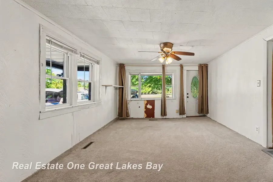 508  S Kiesel ST, Bay City, MI 48706 - #3