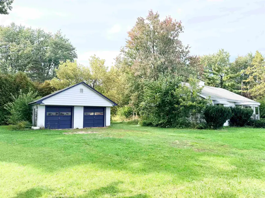 5070 East RD, Saginaw, MI 48601 - #3