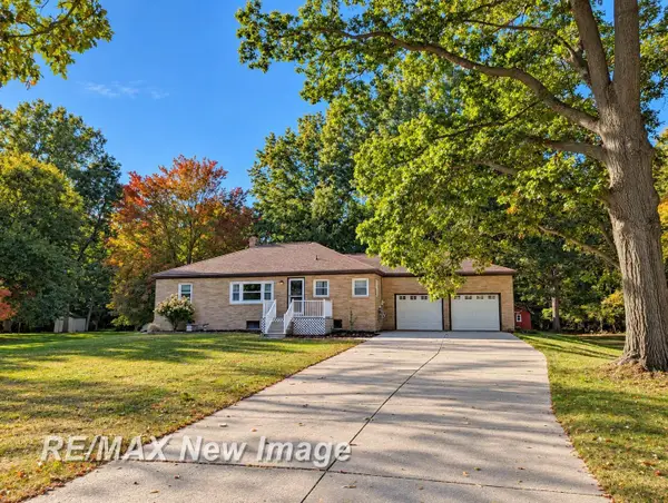 3890 Grotto RD, Bridgeport, MI 48722
