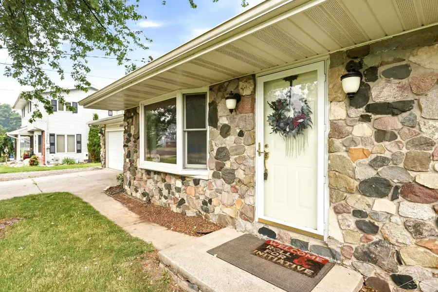 4060 Diceglie CT, Kochville, MI 48604 - #2