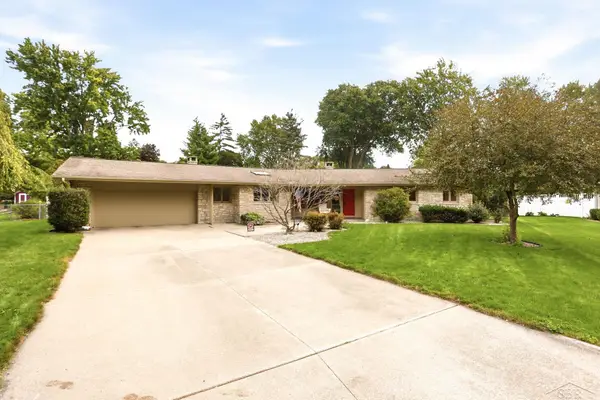 810 Fairway DR, Saginaw, MI 48638