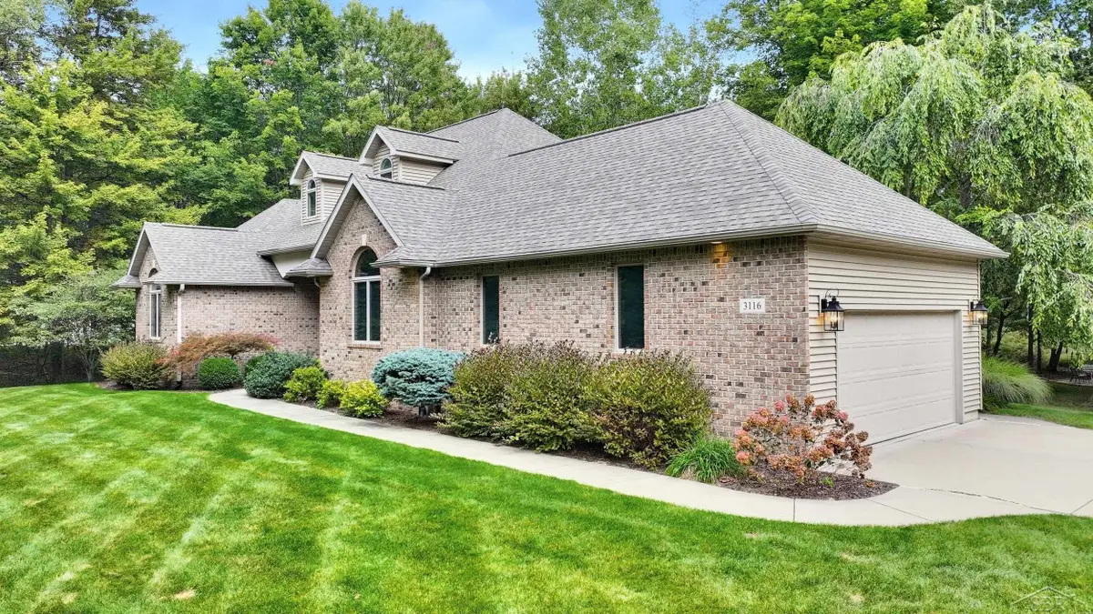 3116 N Gleaner RD, Freeland, MI 48623 - #1