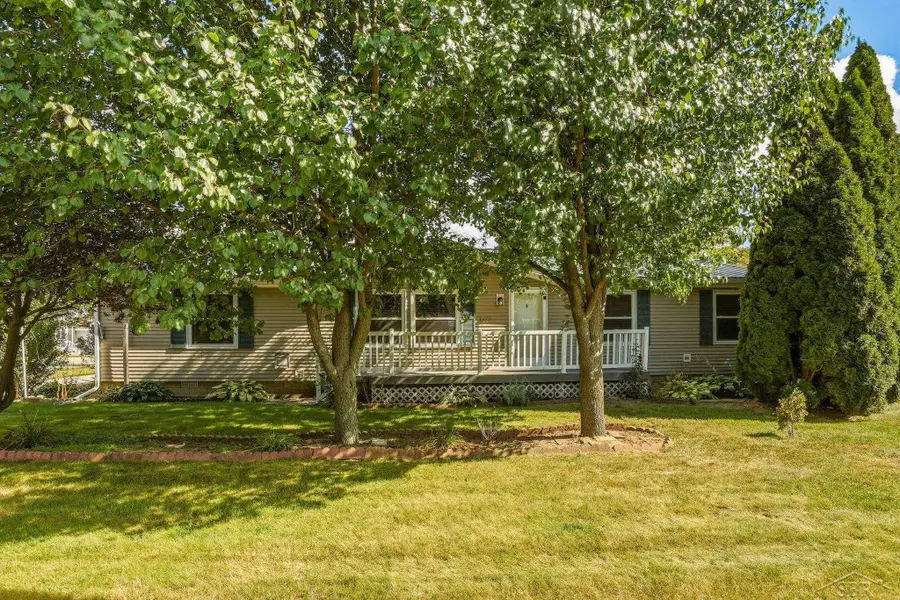 3428 S School ST, Akron, MI 48701 - #2