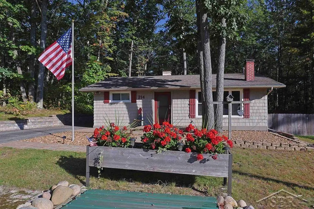 214 Dunlop DR, Roscommon, MI 48653 - #1