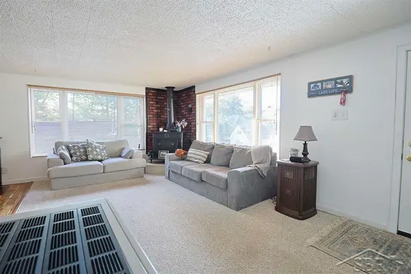 214 Dunlop DR, Roscommon, MI 48653