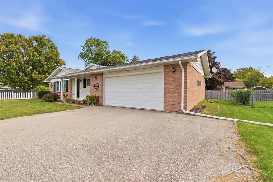 538 Venice CT, Hampton, MI 48708 - #3