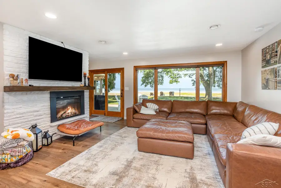44 N Linwood Beach RD, Linwood, MI 48634 - #3