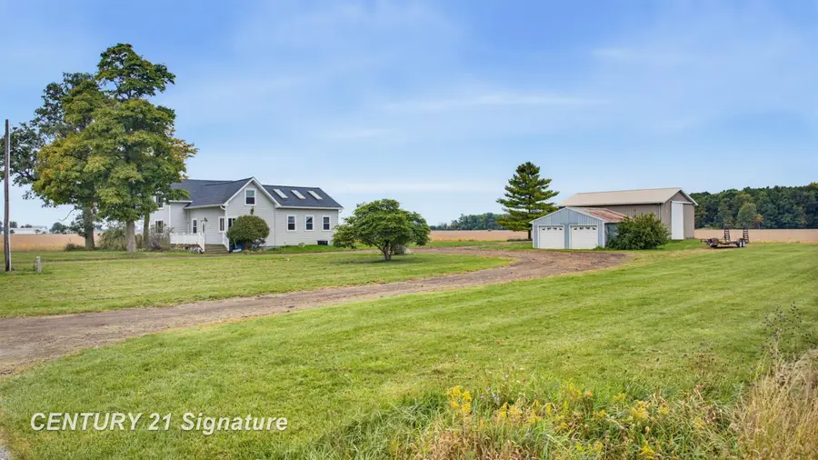 19422 Stuart RD, Chesaning, MI 48616 - #2