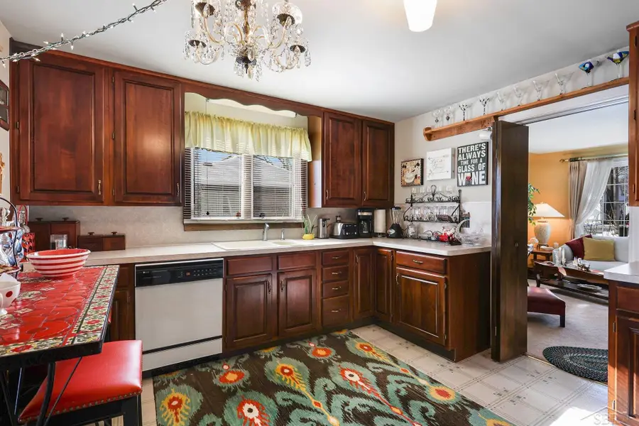 701 Scheurmann ST, Essexville, MI 48732 - #3