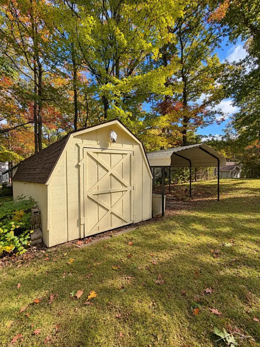 2058 W Higgins Lake DR, Roscommon, MI 48653 - #3